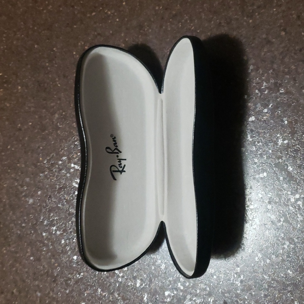 RAY-BAN Eye Glass Case.  BLACK.